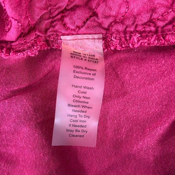 Women’s Soft Surroundings Red Velvet Embroidered Tunic Size L Pre-owned - Picture 8 of 8